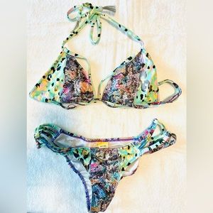 Agua Bendita Bikini
